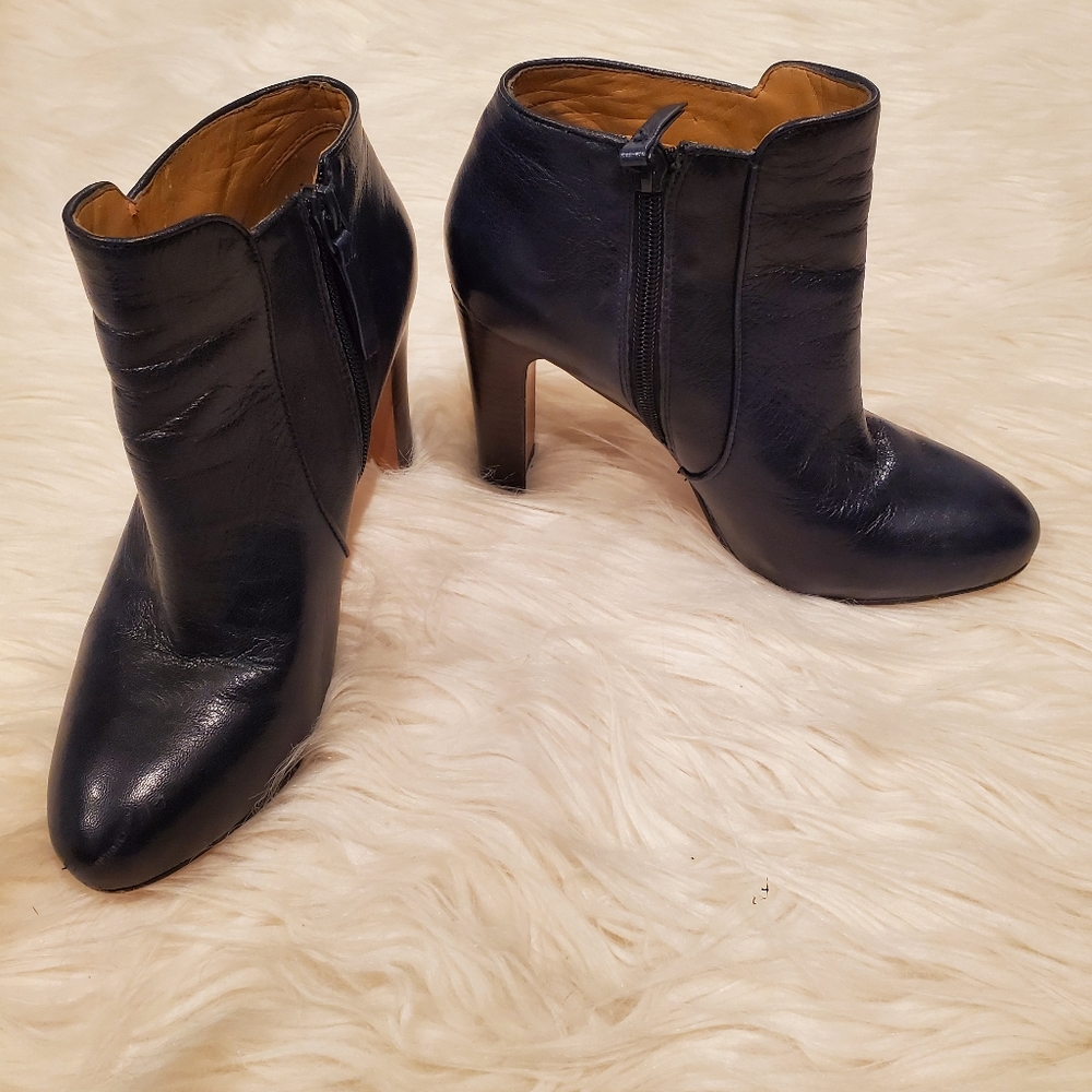 Nine West soft leather navy blue ankle boots